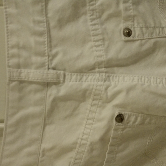 Liz Claiborne light weight cotton denims - Picture 4 of 8
